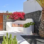 Marta Villa Playa Blanca (Lanzarote)
